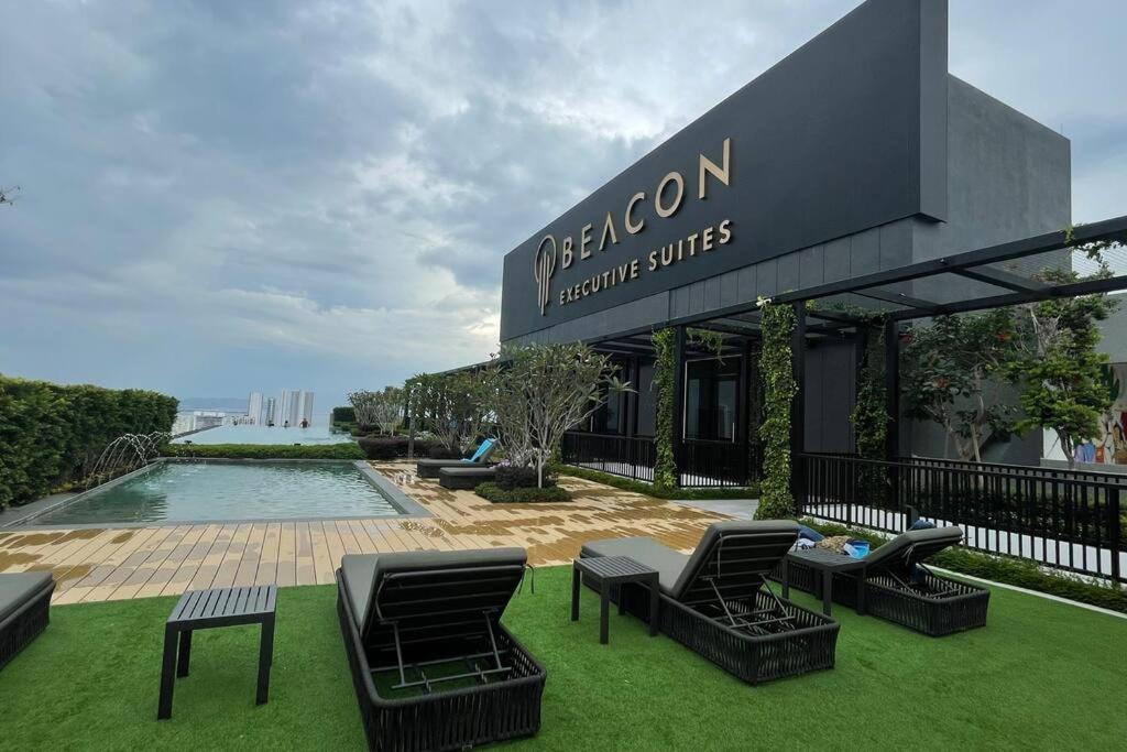 Beacon Suites With Infinity Pool At Georgetown By Wl ภายนอก รูปภาพ